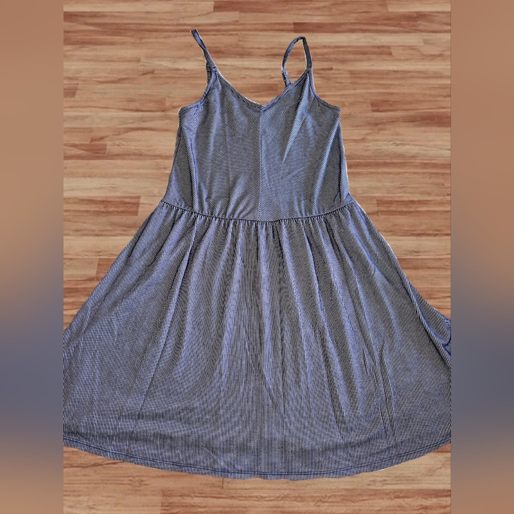 Universal Thread Size S Striped Sleeveless Dress